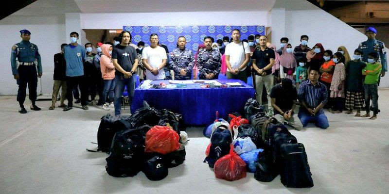 TNI AL Gagalkan Penyelundupan 17 PMI Ilegal