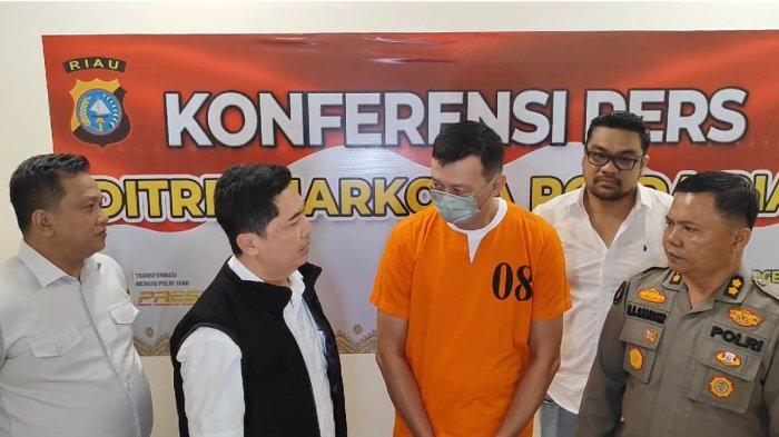 Diupah Rp20 Juta, Polda Riau Tangkap Kurir Narkoba